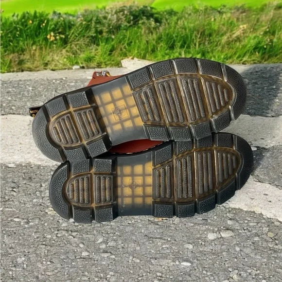 Dr. Martens Combs Tech Faux Fur-lined Chelsea Ankle Boots Size 9. - Picture 5 of 6